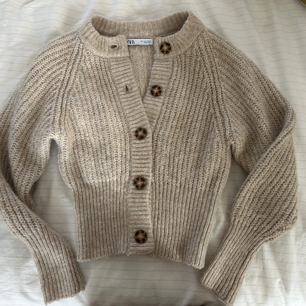 Zara Beige Knit Cardigan